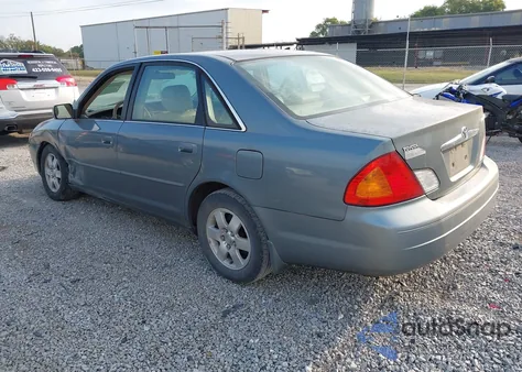 2002 Toyota Avalon Xl/Xls z USA, uszkodzony, nr VIN 4T1BF28BX2U260678